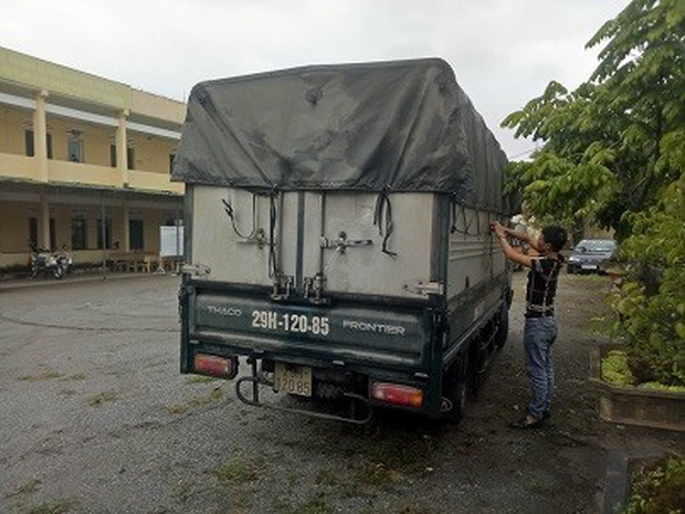 Tài xế bỏ bạn, bỏ xe để đào thoát sau cuộc truy đuổi hơn 40km - Ảnh 1. Tài xế bỏ bạn, bỏ xe để đào thoát sau cuộc truy đuổi hơn 40km - Ảnh 1.