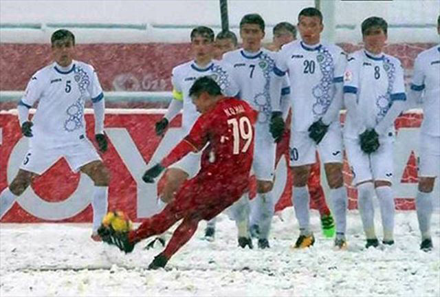  Cầu vồng tuyết của Quang Hải trở thành biểu tượng U23 châu Á - Ảnh 2.