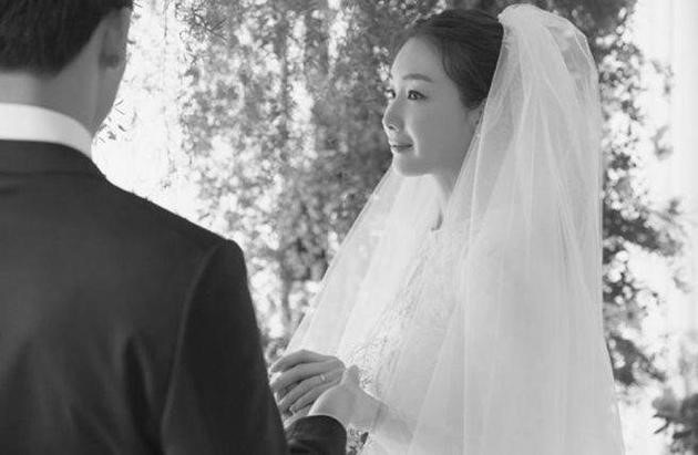 Tin vui cuối năm: Mỹ nhânBản tình ca mùa đông Choi Ji Woo mang thai con đầu lòng sau gần 2 năm kết hôn - Ảnh 2.