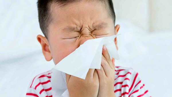 Bác sĩ Nhi giải thích vì sao đã chích ngừa cúm vẫn có khả năng mắc cúm nhưng vẫn nên tiêm chủng hàng năm - Ảnh 1.