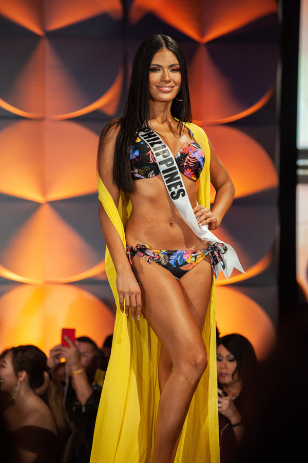 Hoàng Thùy đọ dáng với bikini bên các đối thủ Miss Universe - Ảnh 6.