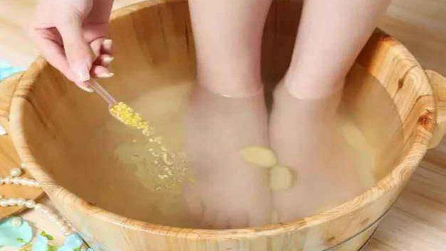 Mùa đông ngâm chân thế nào tránh nguy hiểm tính mạng? - Ảnh 1. Mùa đông ngâm chân thế nào tránh nguy hiểm tính mạng? - Ảnh 1.