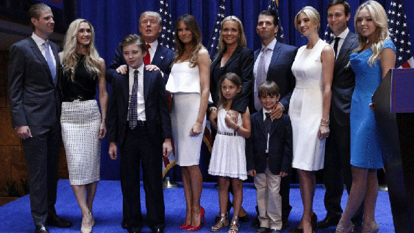 
Gia đình hạnh phúc của Tổng thống Donald Trump.

