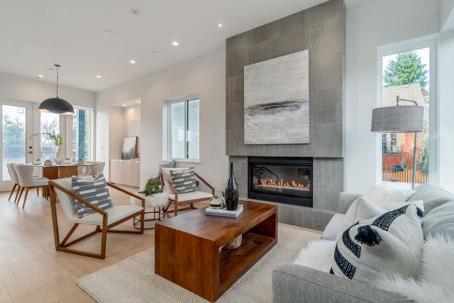 Thiết kế phòng kề phòng, từ phòng khách sang khu vực ăn uống vô cùng thuận mắt.