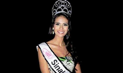 Emma Coronel Aispuro đăng quang trong cuộc thi sắc đẹp ở Sinaloa. Ảnh: CEN.