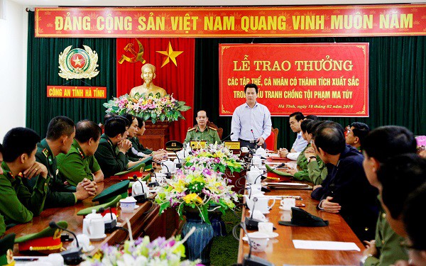 
Ông Đặng Quốc Khánh - Chủ tịch UBND tỉnh Hà Tĩnh phát biểu tại buổi lễ. Ảnh: CAHT
