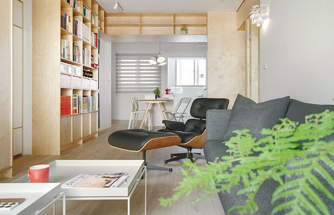 Không gian thoáng sáng, gọn gàng nhờ khéo thiết kế khu vực lưu trữ.