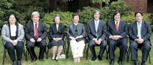 Cả 6 người con của bà Hesung Chun Koh đều là tiến sĩ và giữ các trọng trách cao ở Mỹ, Hàn Quốc.. Ảnh: Sohu.