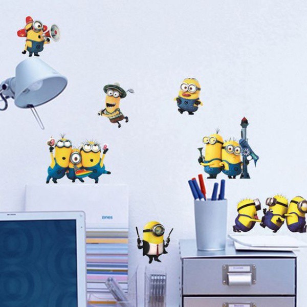 
Góc tường với đủ các hình ảnh về Minions cũng có thể giúp không gian của con đẹp và vui hơn.
