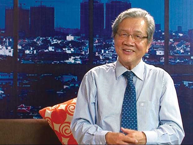 
Giáo sư Nguyễn Chấn Hùng
