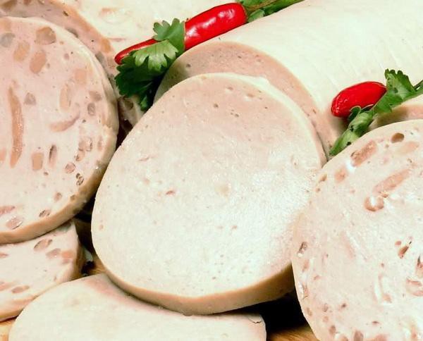 Nếu không lựa chọn giò, chả cẩn thận, người tiêu dùng phải đối mặt với nguy cơ ngộ độc hàn the.