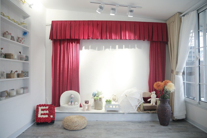 Mỗi căn phòng là một không gian riêng, được chú ý bài trí từ những đồ vật nhỏ nhất.