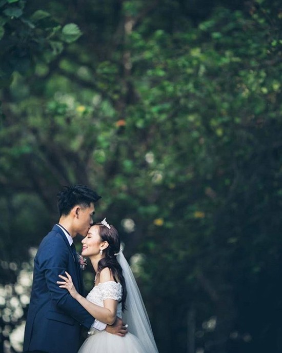 Ảnh cưới của hai người được hé lộ.