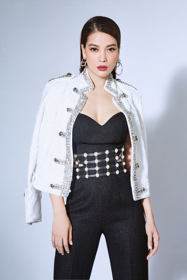 Ngoài ra, Trương Ngọc Ánh còn tham gia làm giám khảo cuộc thi Vietnams Next Top Model, kinh doanh, sản xuất phim cho thấy sự năng động của nữ diễn viên.