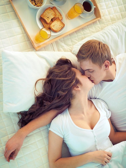
Virus Herpes sinh dục có thể lây truyền qua một nụ hôn. Ảnh minh họa: Internet
