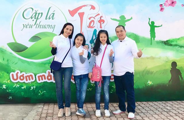 Gia đình hạnh phúc của Thuý Hạnh - Minh Khang.