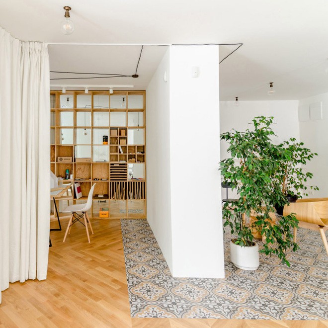 Phòng làm việc riêng tư tách biệt với phòng làm việc chính.