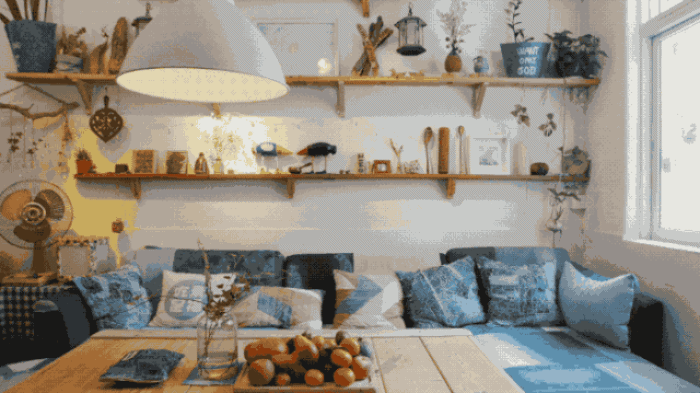 Không gian êm ấm, tràn ngập ánh sáng.