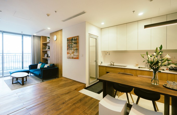 Điều này tạo mối liên kết xuyên suốt giữa các không gian với nhau và với các hoạt động nhộn nhịp bên ngoài cửa sổ.