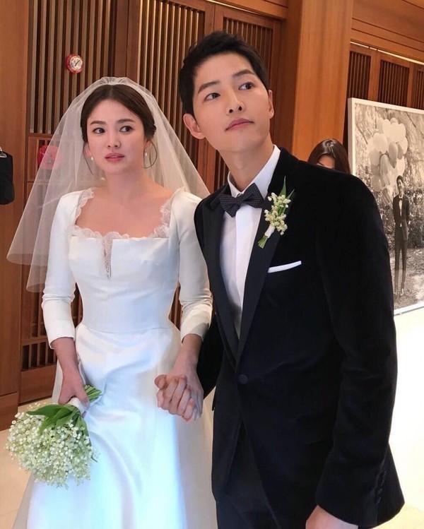 Hình ảnh ngọt ngào trong đám cưới Song Joong Ki - Song Hye Kyo.