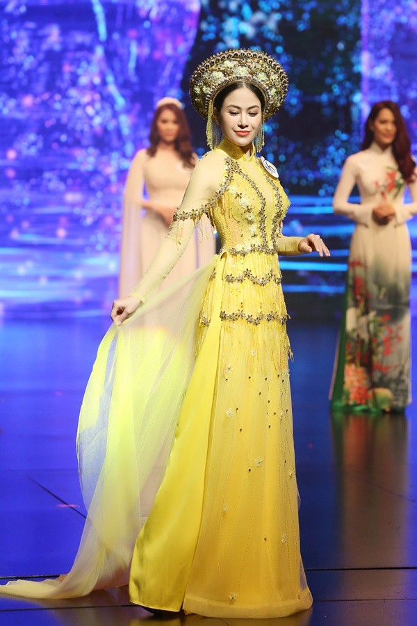 Tân Hoa hậu Áo dài là Nguyễn Tuyết Nga. Cô từng lọt vào top 10 cuộc thi Sao Mai 2016.