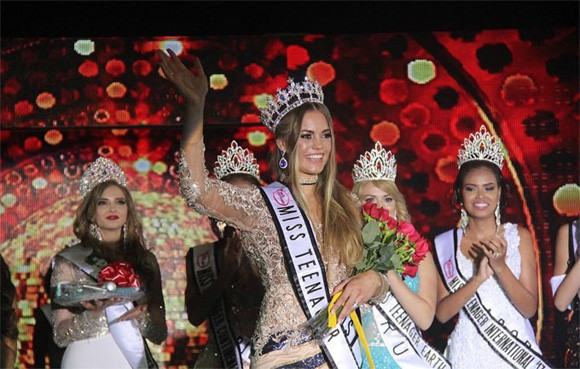 
 Lotte Van Der Zee đăng quang Miss Teenager Universe năm 2017.

