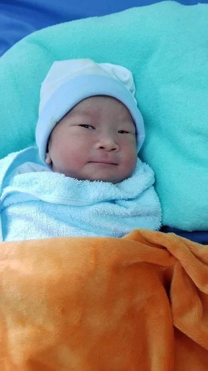 Em bé bị bỏ rơi