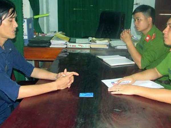 Nguyễn Văn Bảo tại cơ quan điều tra - Ảnh: Công an Hà Tĩnh