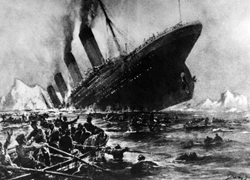 Tàu Titanic chìm xuống đáy đại dương
