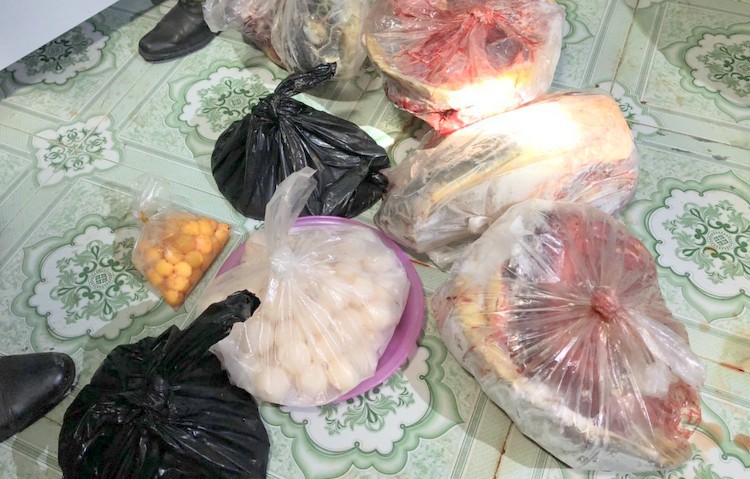 Số thịt vích giấu trong tủ lạnh. Ảnh: Trường Hà.