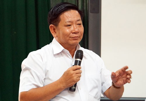 Ông Lương Văn Định, Hiệu trưởng trường THPT Võ Trường Toản. Ảnh: Mạnh Tùng.