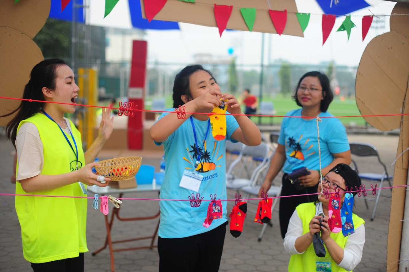 Để tổ chức sự kiện này, trước đó cả tháng, Trung tâm đã phải lên kế hoạch, xây dựng kịch bản rất chi tiết, tỉ mỉ. Ngày hội đã nhận được sự hỗ trợ tích cực của hơn 20 tình nguyện viên (áo vàng) cùng nhiều đơn vị, cá nhân khác.