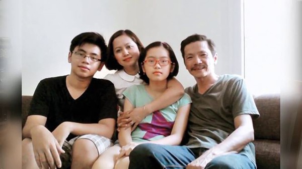 
Gia đình nhỏ hạnh phúc của NSƯT Trung Anh cách đây nhiều năm.
