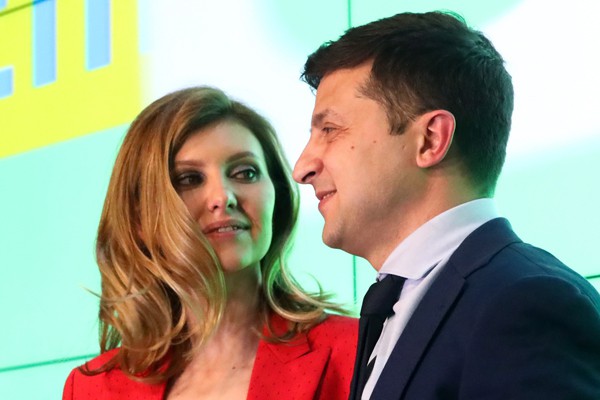 Những khoảnh khắc tình cảm của cặp vợ chồng quyền lực nhất Ukraine.