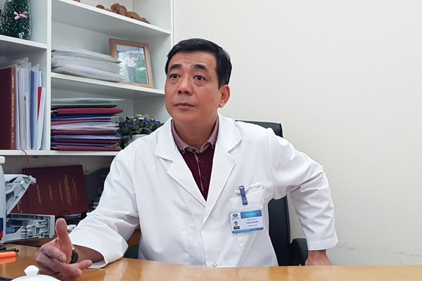 TS Phạm Văn Bình cho biết, ung thư đại trực tràng tại Việt Nam đang có xu hướng trẻ hoá. Ảnh: T.Hạnh
