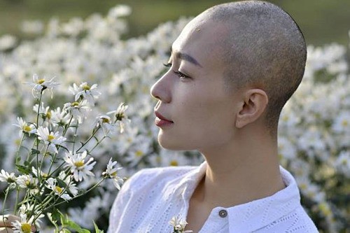 
Người mẫu Như Hương đã qua đời sau một thời gian điều trị căn bệnh ung thư dạ dày.
