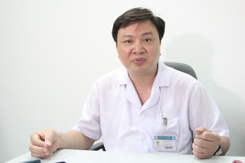 TS Dương Minh Tâm (Trưởng phòng Phòng điều trị rối loạn liên quan stress, Viện Sức khoẻ tâm thần, Bệnh viện Bạch Mai)