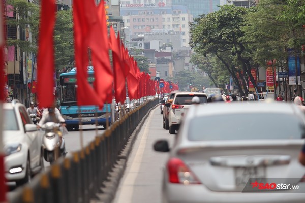 Ngoài niềm tự hào dân tộc còn mang ý nghĩa lớn, người Việt Nam luôn hướng đến hòa bình.