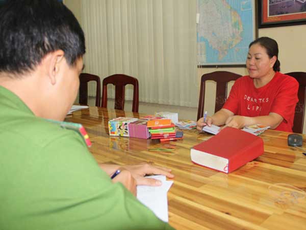 
Bà Liên tại cơ quan công an
