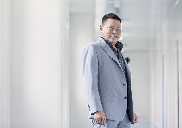 Hoàng Kiều đã được Forbes đưa vào danh sách người giàu thế giới từ tháng 3/2014.