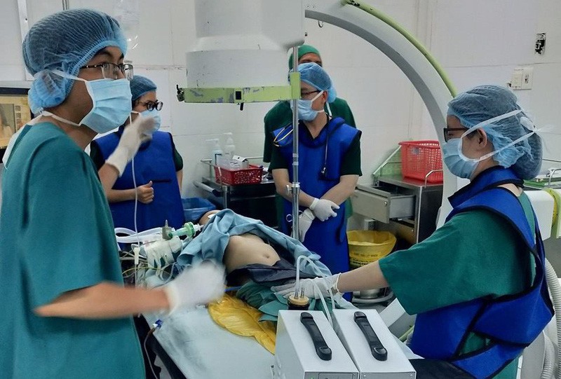 Xử lý lồng ruột cho trẻ