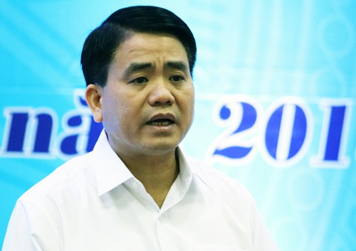 Chủ tịch UBND TP Hà Nội Nguyễn Đức Chung phát biểu tại cuộc đối thoại với công nhân lao động sáng 11/5. Ảnh: Võ Hải.