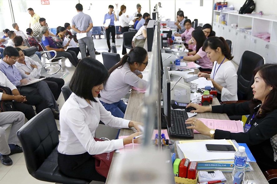 Đề xuất thay đổi giờ làm việc gây tranh cãi trong dư luận. Hình minh họa