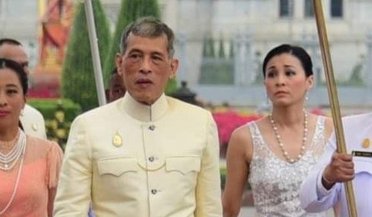 Quốc vương Maha Vajiralongkorn và Hoàng hậu Suthida Vajiralongkorn. Ảnh: Facebook