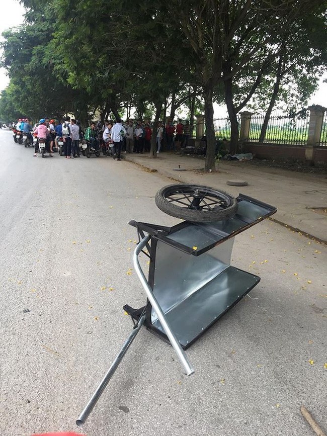 Chiếc xe bò gần nơi phát hiện nạn nhân. Ảnh: FB