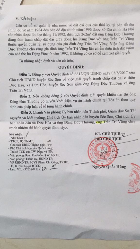 Quyết định của UBNDTP Hà Nội kết luận việc ông Đặng Đức Thưởng cho rằng gia đình ông Trần Trí Vững lấn chiếm diện tích đất vườn của nhà thờ họ Đặng Đức từ năm 1992 là không có cơ sở để xem xét giải quyết.