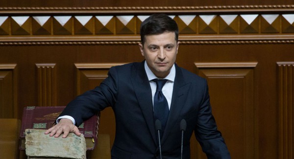 
Tân Tổng thống quyết định giải tán quốc hội Ukraine.
