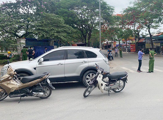 Cơ quan công an dựng lại hiện trường vụ án. Ảnh: TM