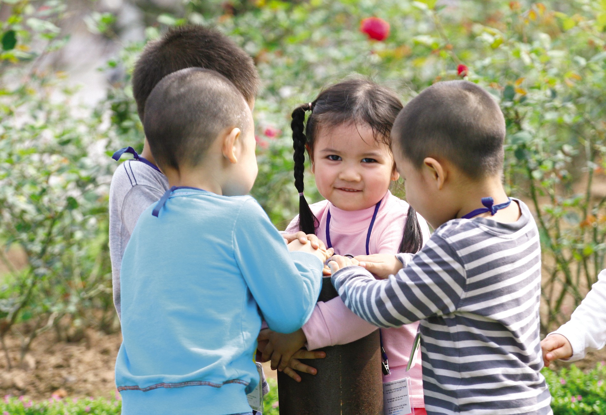 Cần nâng cao nhận thức về hệ lụy xã hội nặng nề và tác động tiêu cực đối với sự phát triển của việc mất cân bằng giới tính khi sinh. Ảnh: Chí cường