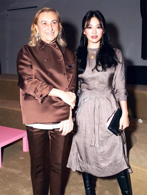 Song Hye Kyo tại sự kiện của Prada đầu tháng 4.